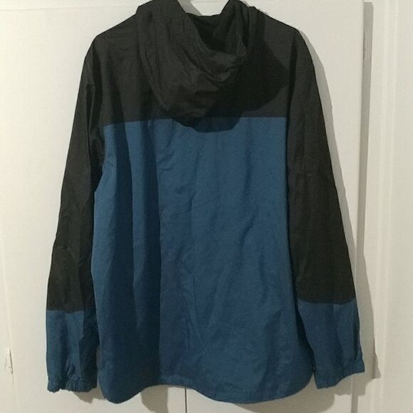 Gerry Men's Windbreaker - Picture 5 of 7